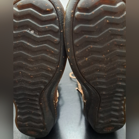 UGG Australia Caspia Brown Leather Boot    Size 5 - Picture 13 of 13